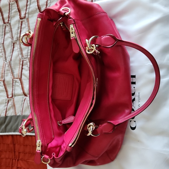 Purse - Picture 3 of 3